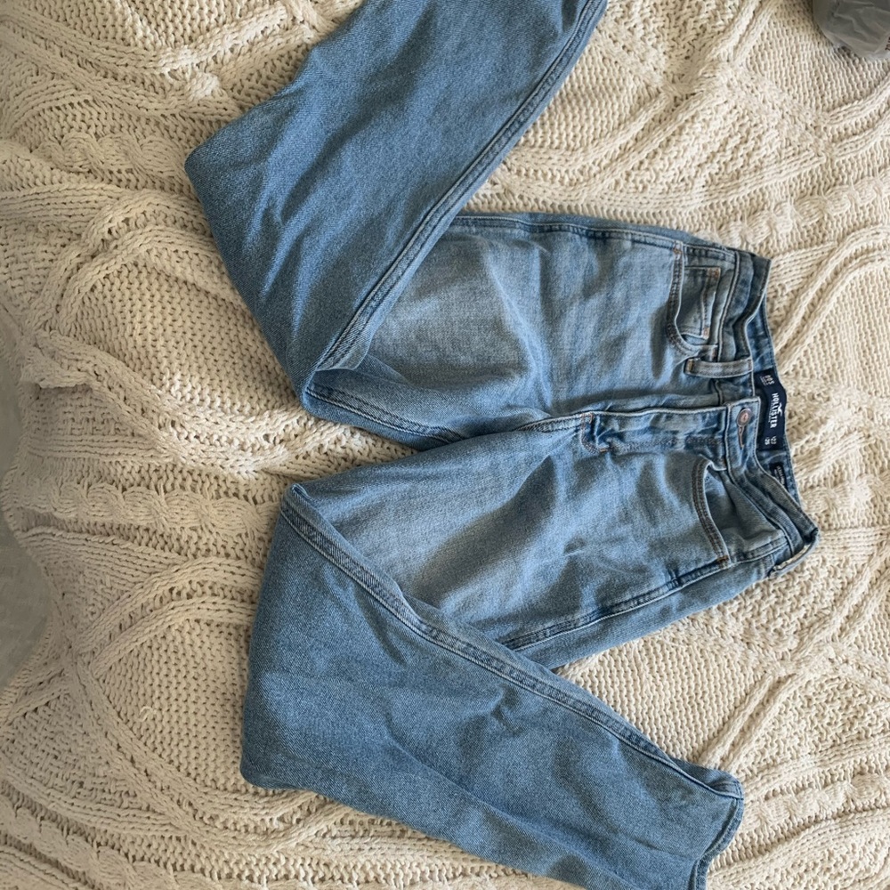 Hollister mom jeans